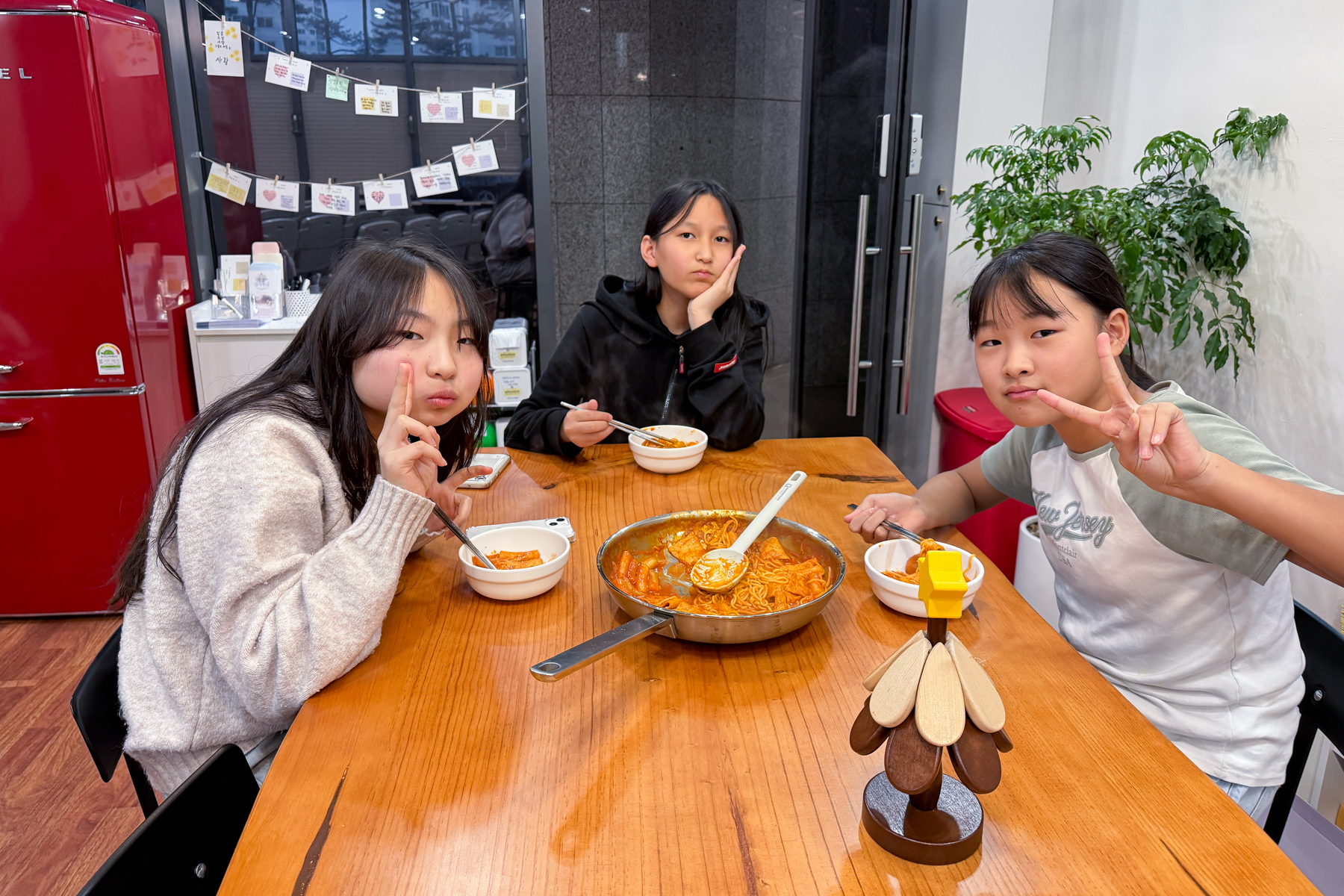 20250419-165829-mojinchan.jpg 20250419-165829-mojinchan.jpg