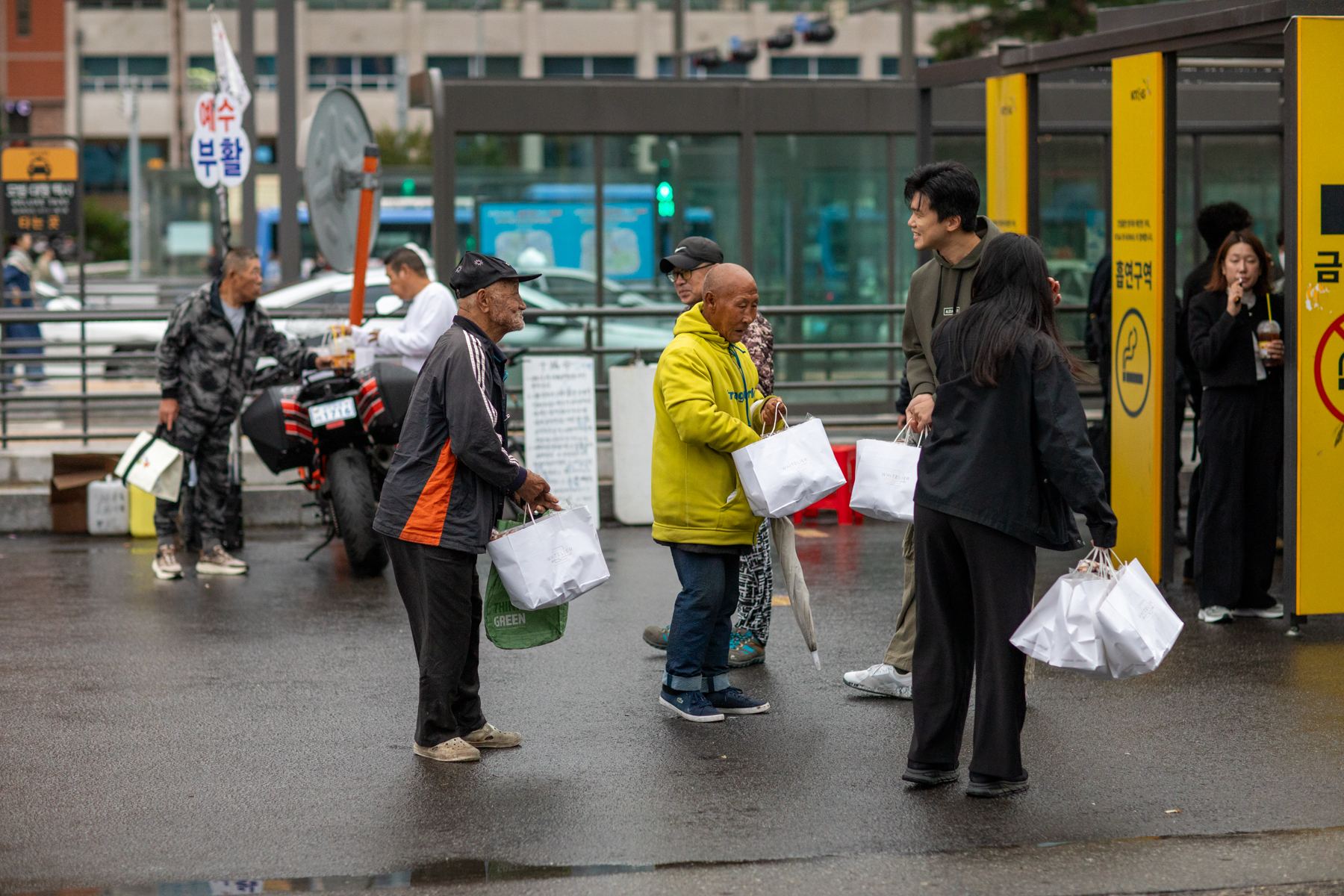 20251018-082906-mojinchan.jpg 20251018-082906-mojinchan.jpg