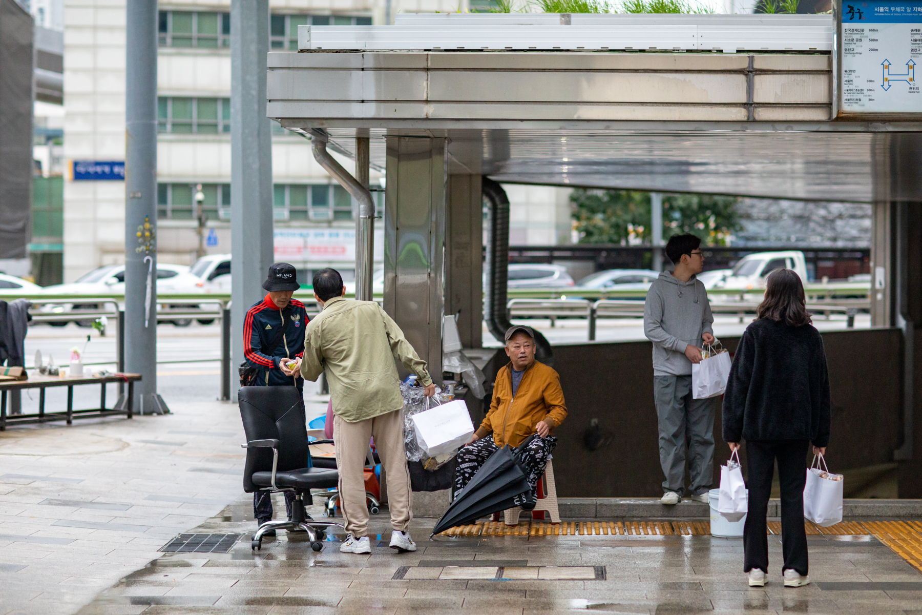 20251018-084256-mojinchan.jpg 20251018-084256-mojinchan.jpg