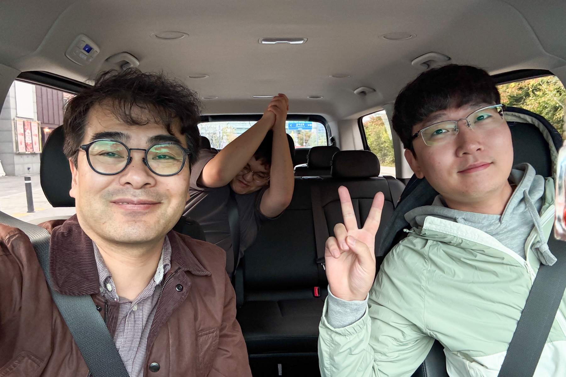 20251022-155655-mojinchan.jpg 20251022-155655-mojinchan.jpg