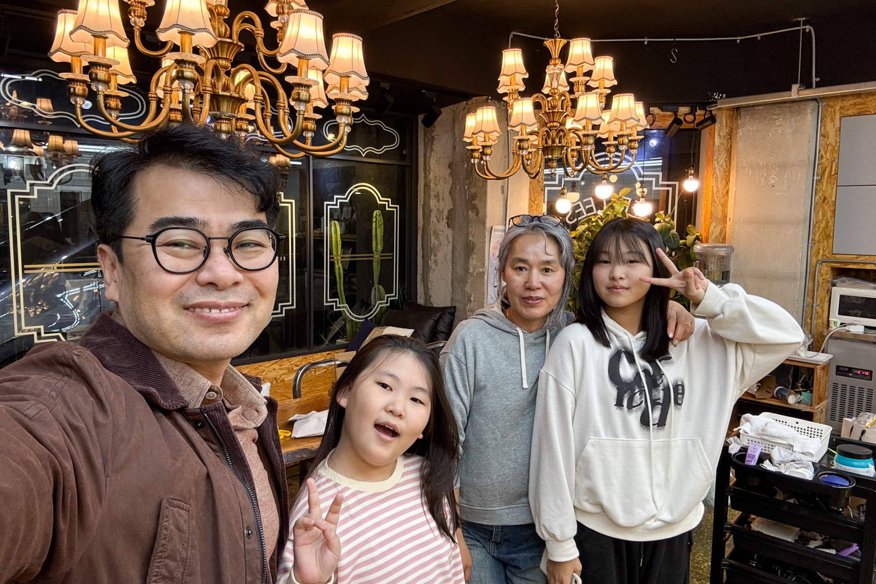 20251023-184508-mojinchan.jpg 20251023-184508-mojinchan.jpg