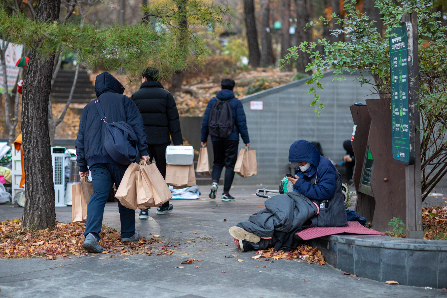 20251129-080837-mojinchan.jpg 20251129-080837-mojinchan.jpg