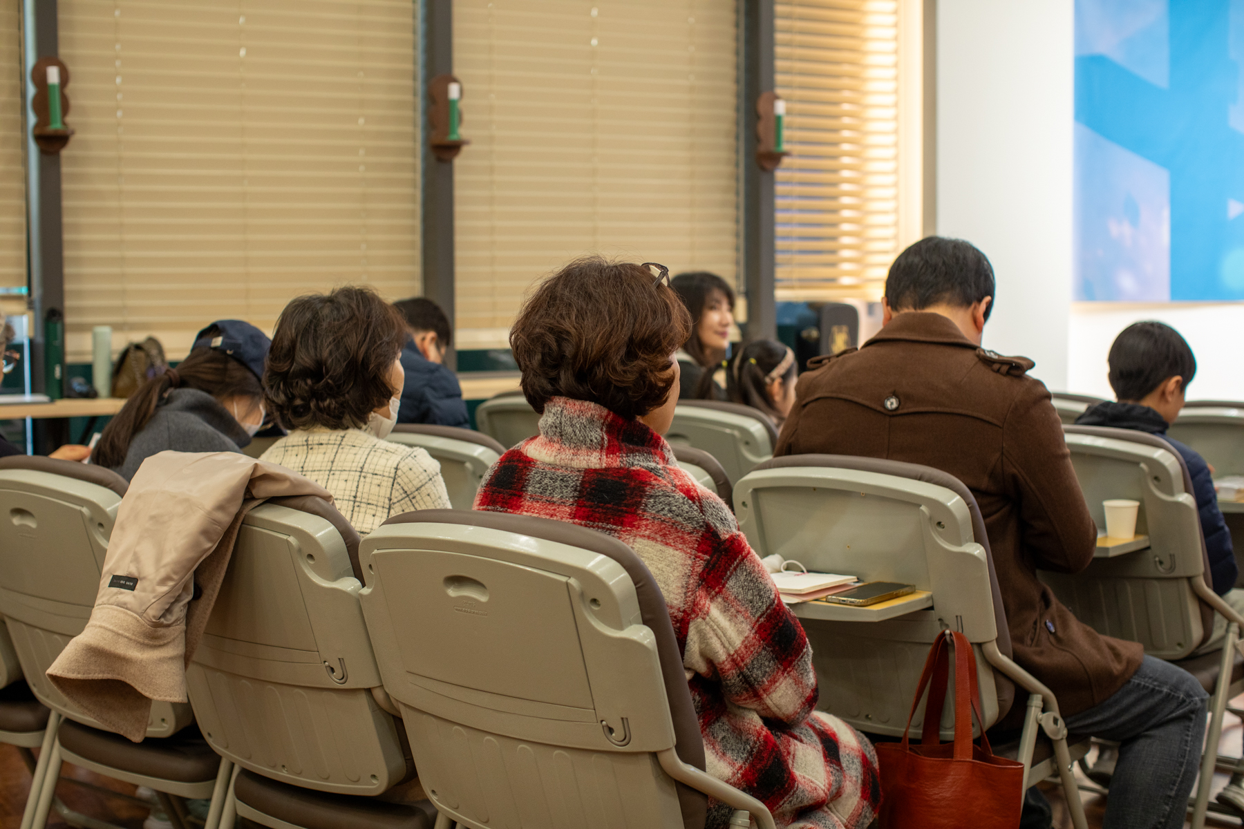 20251207-112807-mojinchan.jpg 20251207-112807-mojinchan.jpg