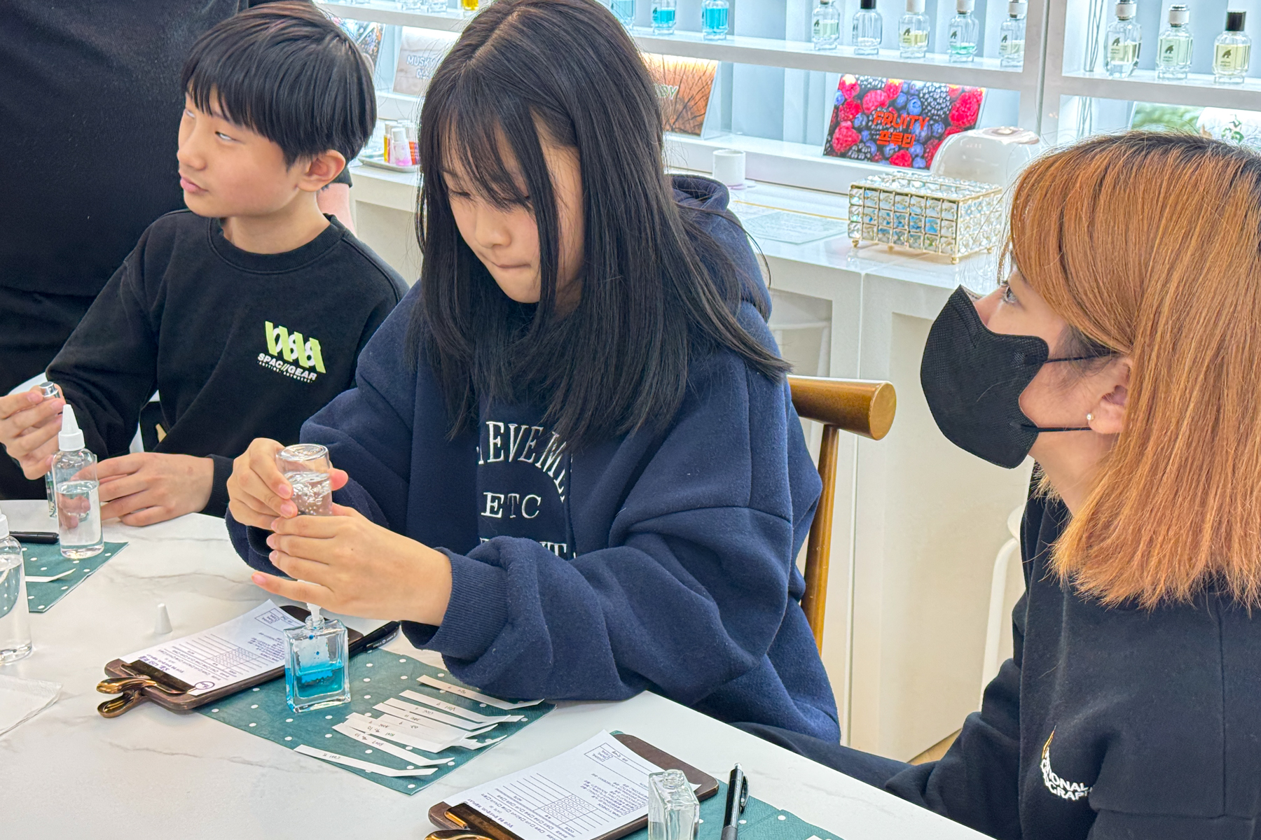 20251213-140037-mojinchan.jpg 20251213-140037-mojinchan.jpg