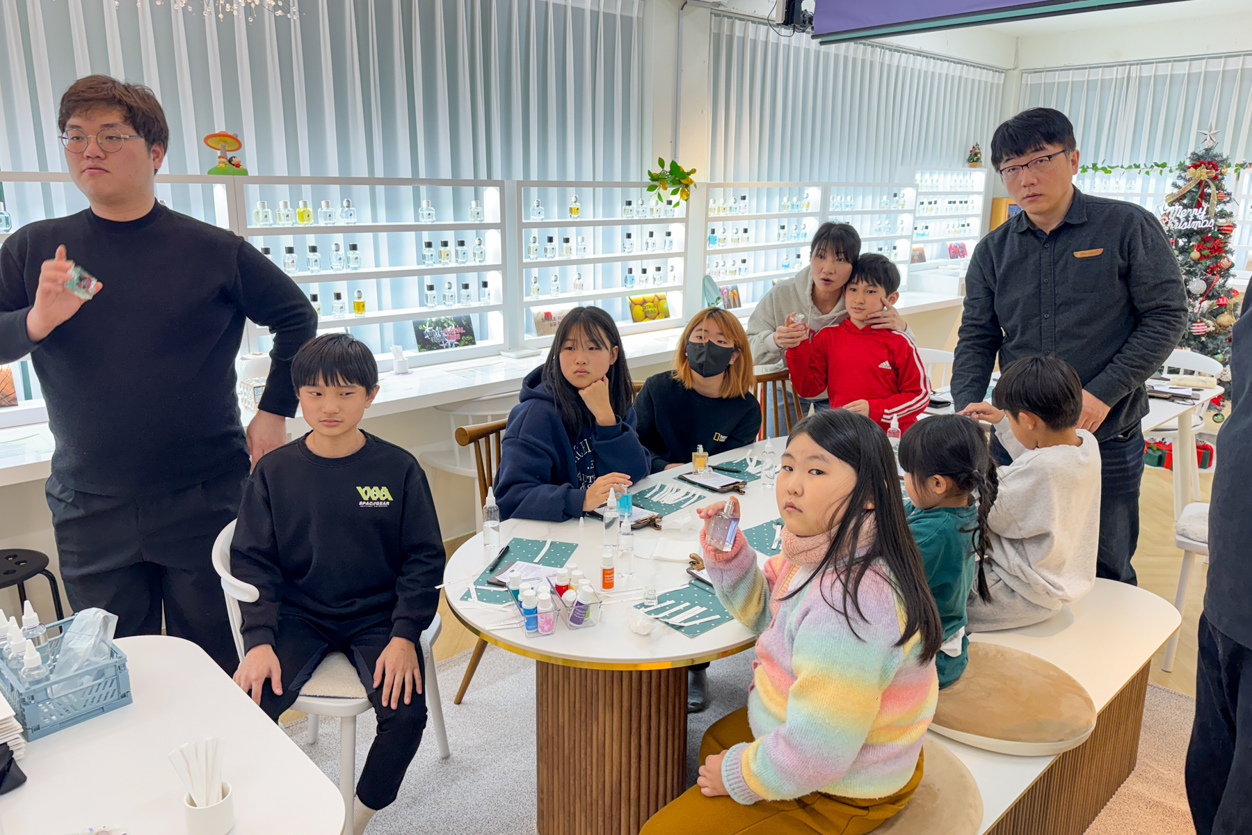 20251213-140208-mojinchan.jpg 20251213-140208-mojinchan.jpg