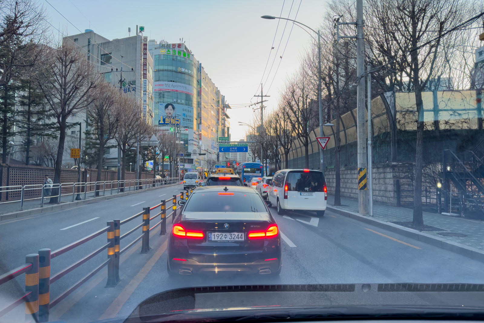 20260319-183100-mojinchan.jpg 20260319-183100-mojinchan.jpg